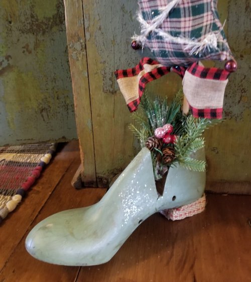 Christmas Vintage Shoe Form