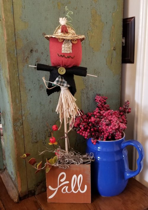 Pumpkin Head Scarecrow (Fall wooden block)