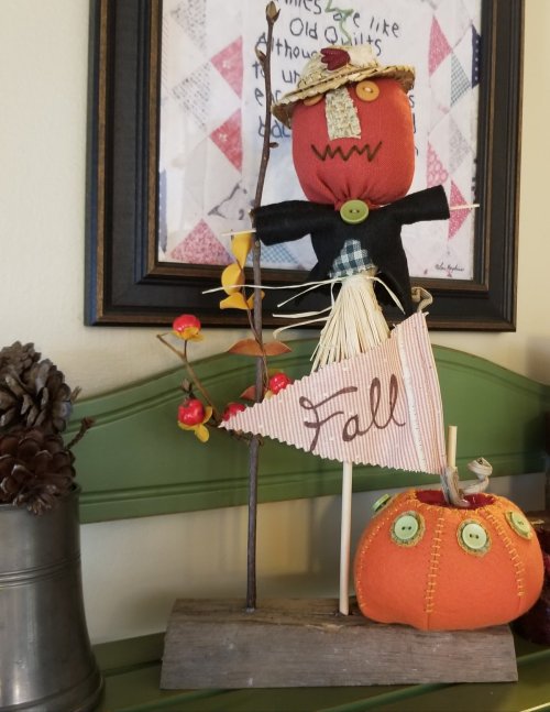 Pumpkin Head Scarecrow (Orange Pumpkin)