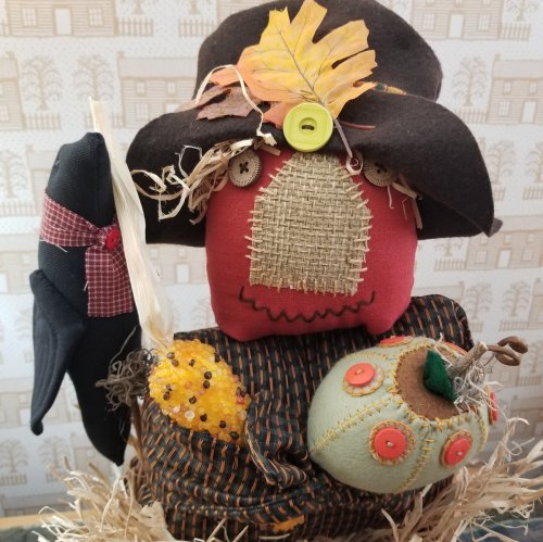 Scarecrow in a Basket (Black with Orange flecks)   