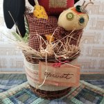 Scarecrow in a Basket (Small Checks)